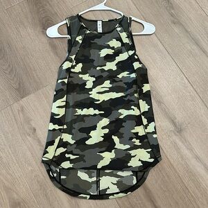 Lululemon Sculpt Tank
Heritage 365 Camo Crispin Green Multi / Medium Olive